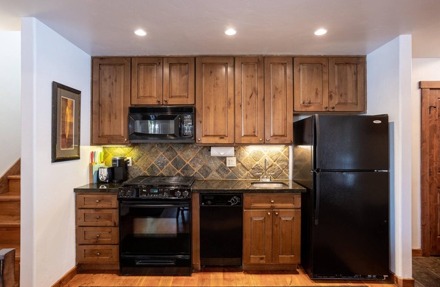 Fire Fly Cottage at Tamarack Resort