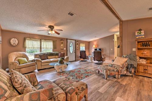 Fire Pit, 13 Mi to Silver Springs SP Quiet Escape