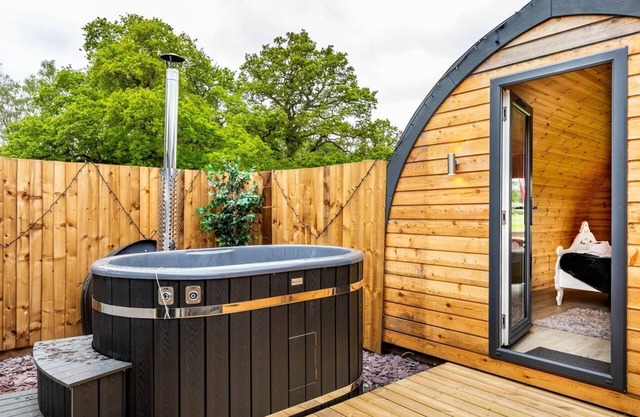 Firefly Spa Lodge - Norfolk Holiday Properties