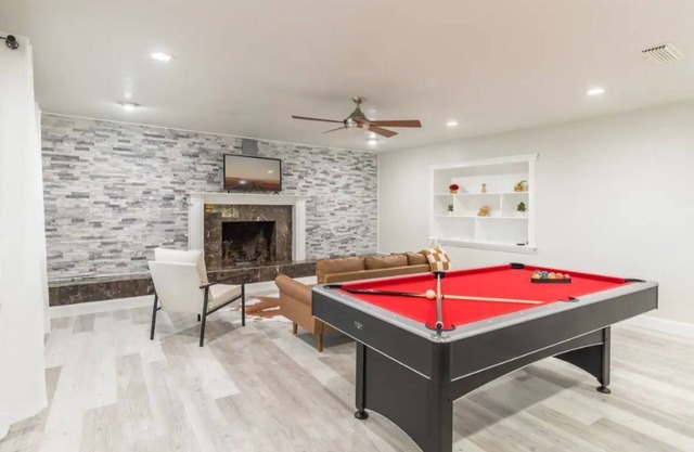 Firepit + Pool Table + Grill + 8mi to Blue Springs