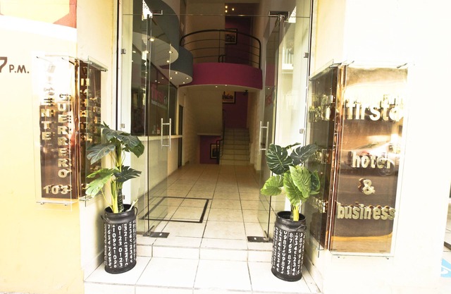 First Inn Hotel & Business