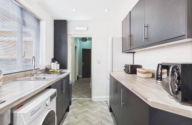 Five Bedroom Home with En Suites