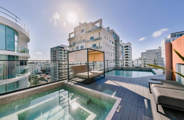 Flat in Regatta II With Breakfast Included 302