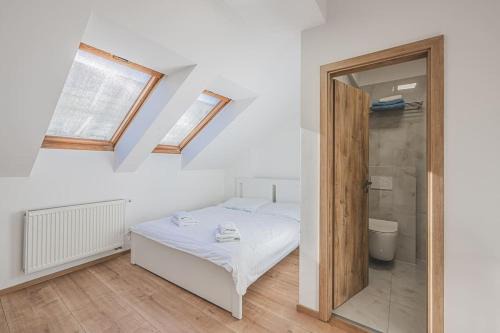 Flat Near Prague Castle Stylish & Prime Location 5