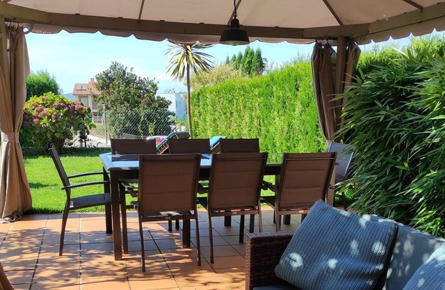 FLAT, QUIET, A 3 KM BEACH LANZADA CAPACITY 8-9 PEOPLE