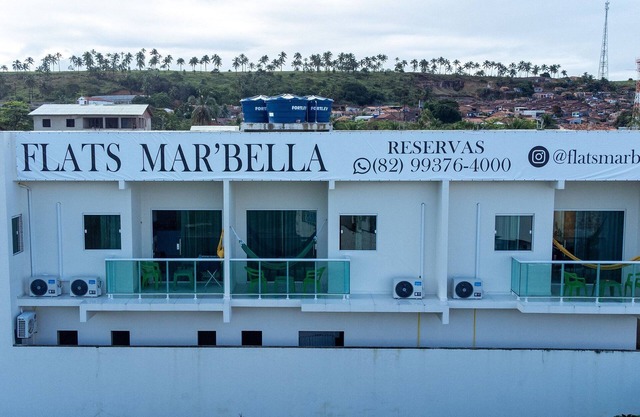 FLATS MAR'BELLA COM VARANDA, 100M PRAIA, PETFRIENDLY E ESTACIONAMENTO