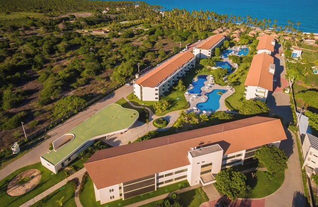 Flats no Carneiros Beach Resort