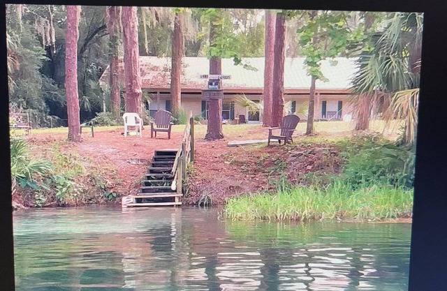 Flip Flop Inn on the Rainbow River 1/4 mile down from head waters