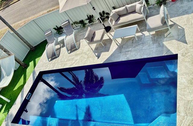 Flip flops is a Family and Couple Friendly retreat with use of the Pool.