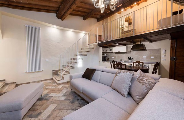 Florentine Living Near the Duomo & Santa Maria Novella