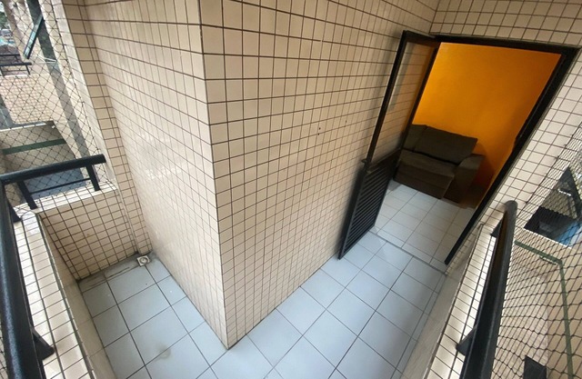 Foot on the sand beach of Guilhermina III