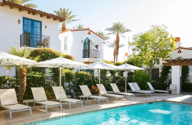 For Golf Enthusiasts: Chic Room w/Access to Pools and Championship Golf Courses