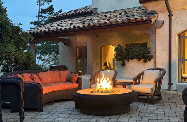 Forest Opulence: Center of PB Resorts: Four Seasons Bedding