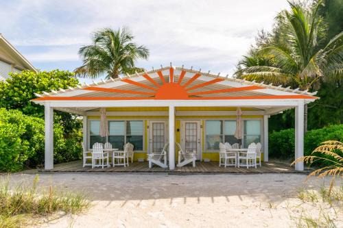 Four Beach Lovers All Units