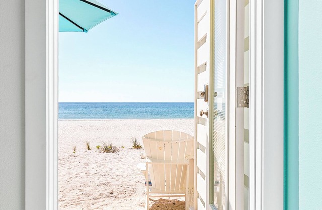 Four Beach Lovers 1 | Beach Right At Your Door