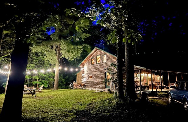 Four Gorges Cabin at Fisher Woods: A Private Cozy Home Base in the Finger Lakes
