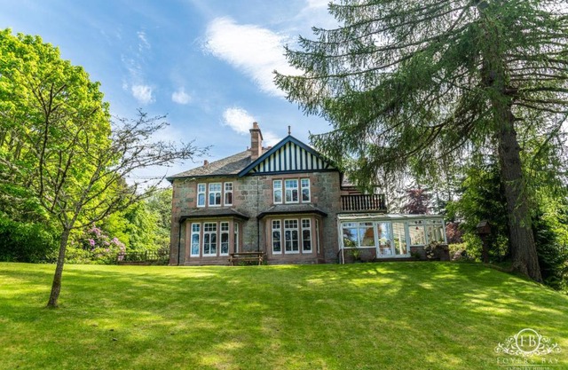 Foyers Bay Country House