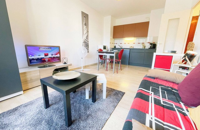 #FQ | The Grenoble break 🗺️ | Studio - Balcony