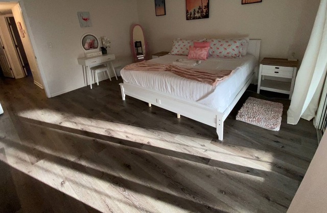 FREE 2pm check-in*Games*Gym*BBQ Family Retreat!