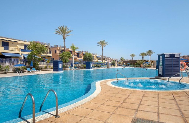 Free Airport Shuttle and Parking