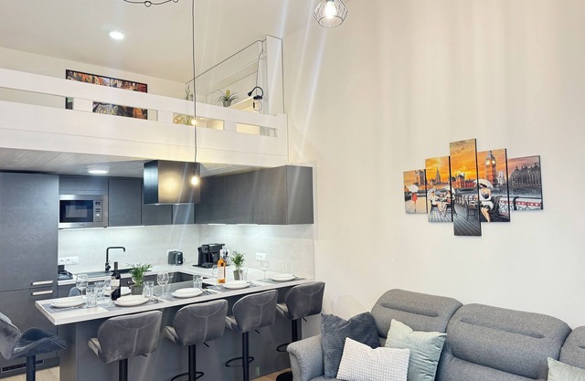 Free parking - Cozy apartment near Vyšehrad Bridge
