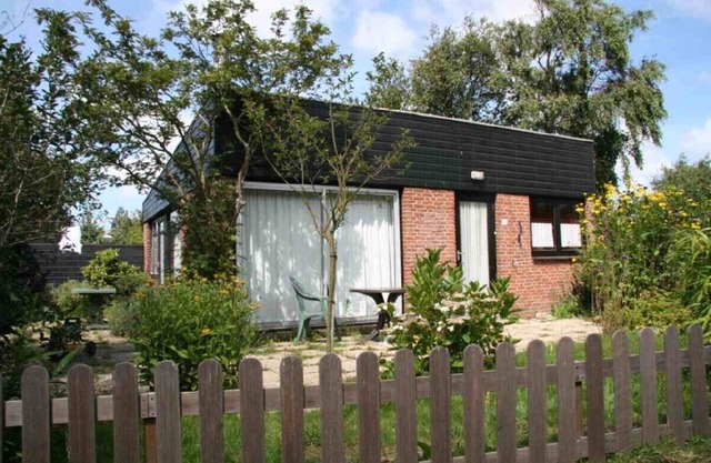Free standing holiday house in green and sunny location