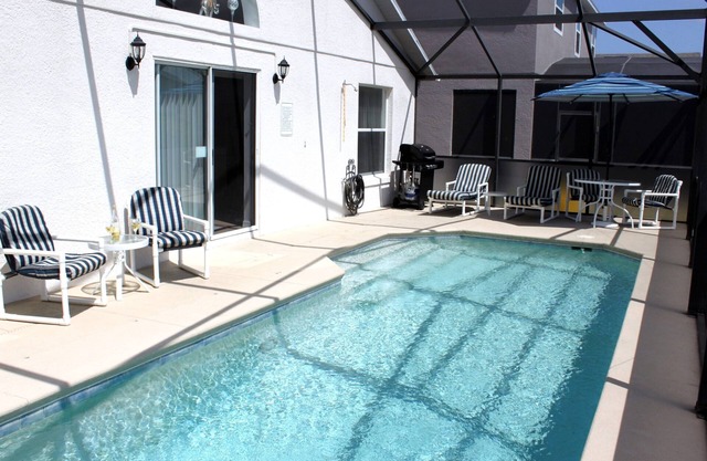 Free wiFi in upgraded villa with private pool in Gated community