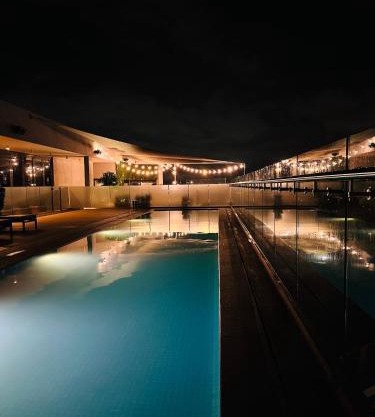 French love, Menlyn Maine