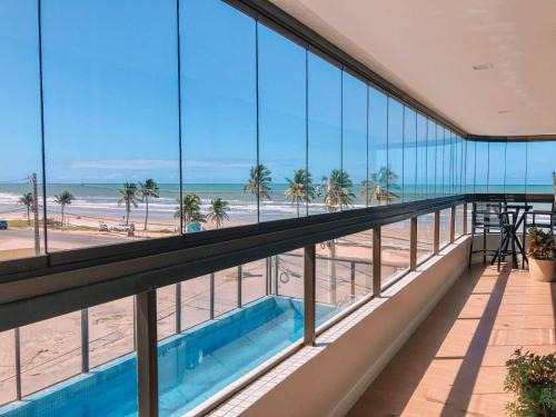 Frente Mar Incrível - Acorde com o Som das Ondas!