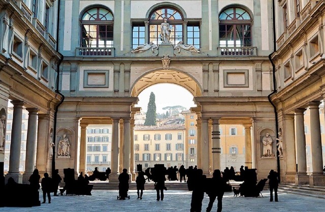 Frescoed walls with ornate soft furnishings-sUPER LUXURY Piazza Pittin