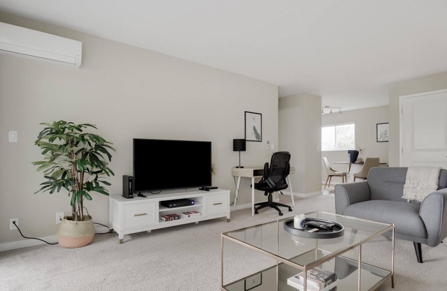 Friendly 1BR near Apple