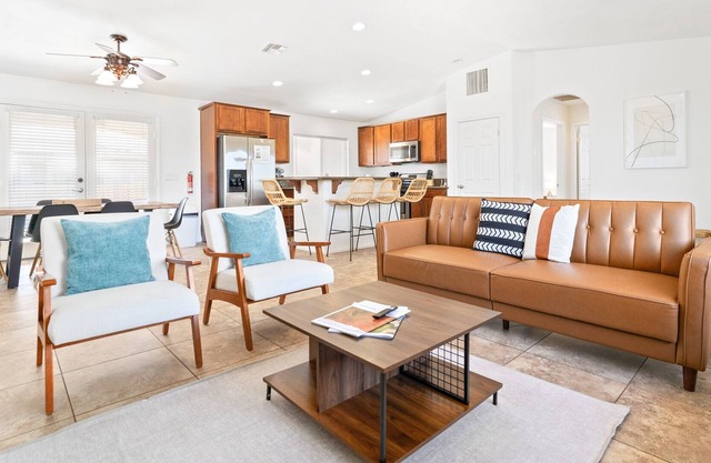 Friends and Family! 29 Palm Oasis 3mi to Joshua Tree