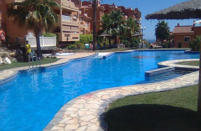 FROM £245pw, 2/3bed Sleeps 6 CABOPINO, MARBELLA, SOUTH FACING BALCONY.