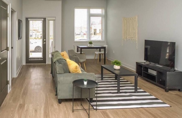 Frontdesk | Comfortable 2BR Near Historic District