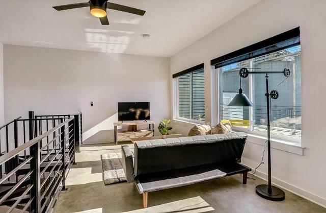 FRONTDESK The Denham Bldg Apts Parkside Dist Birmingham