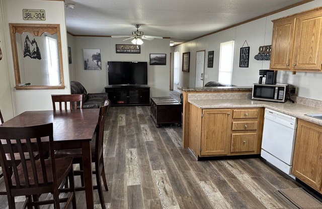 FS Rental #1 - 5mins to Black River