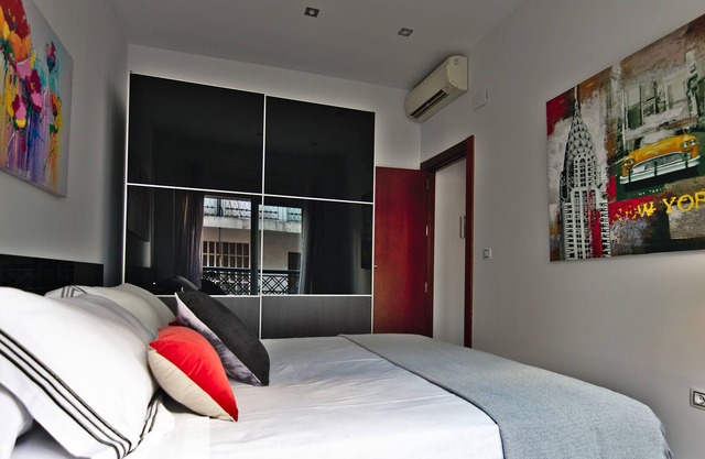 Full central apartment