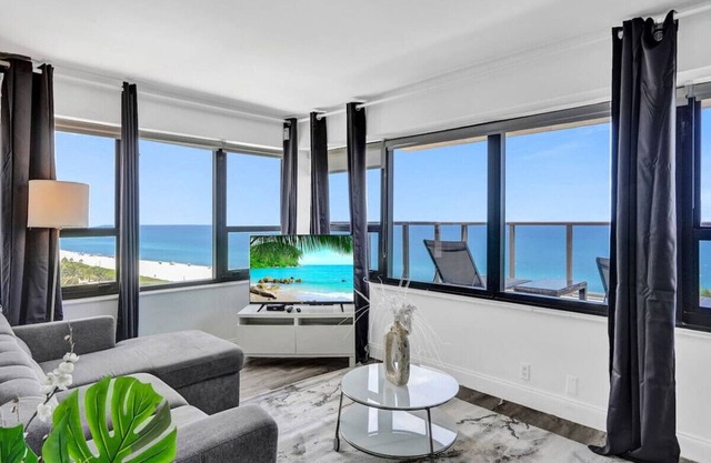 Full ocean view/Huge private terrace - 1002