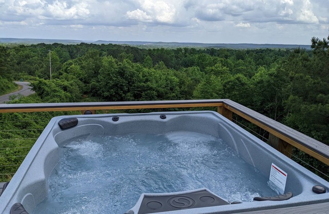 Fuller View Cabin - A Mountain Cabin overlooking Sweet Home Alabama!