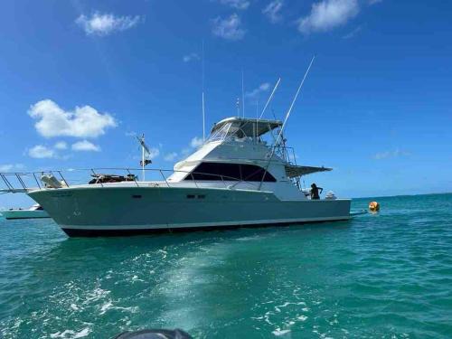 Fully equipped Yacht for Fishing or staying