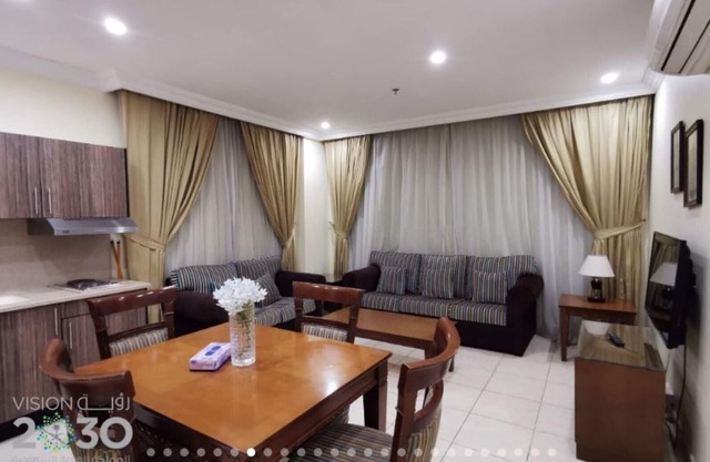 Fully Furnished 3 Rooms Serviced Apartment FOR RENT Sari St / UNIT 15