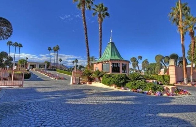 Fully remodeled 2 Bed/2 Bath at Marrakesh Country Club. Indian Wells Tennis time