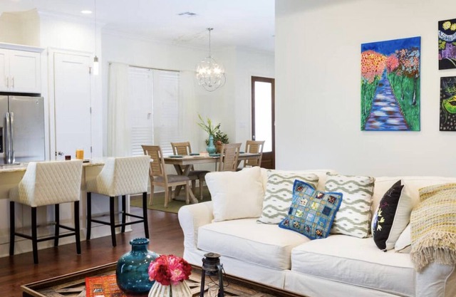 Fully renovated house close to Downtown & FQ