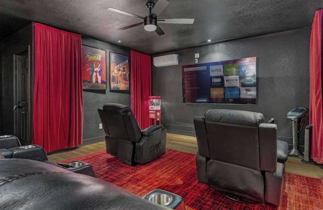 Fun 5BR Theater, Games, and Spa!