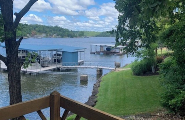 Fun times in Osage Beach - 3 bedroom house in Racetrack Cove