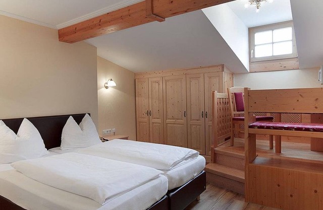 Gable room with shower, WC - Hotel-Restaurant Sperlhof