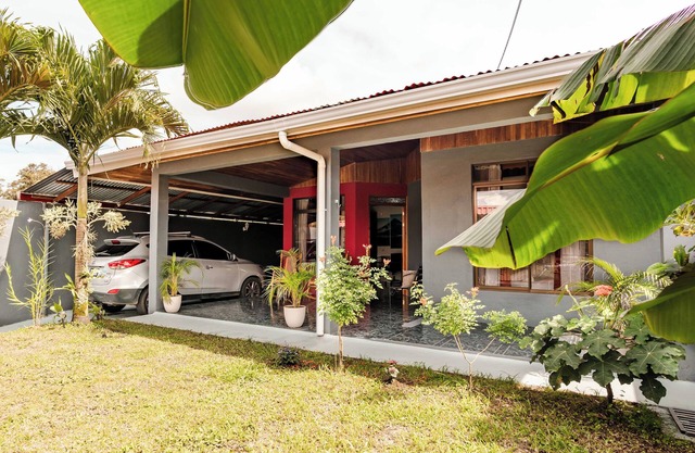 Gaby's Home In Downtown La Fortuna