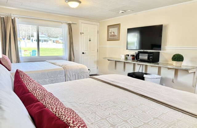 Gallaghers Travels Room 7