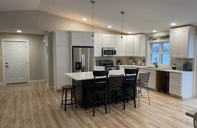 "Galloway" House 4 Bedroom 3 Bath - Ackerman Valley