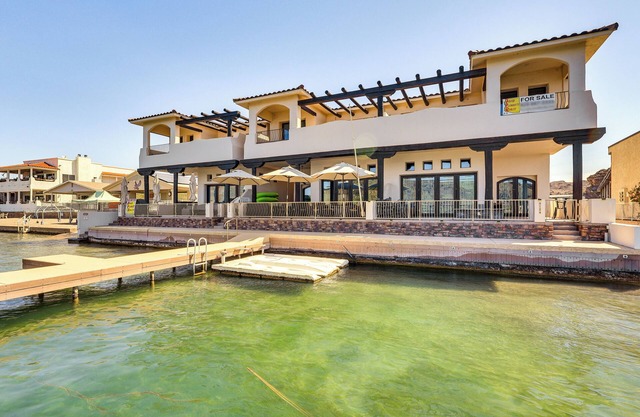 Game Room + Dock: Riverfront Escape in Parker!